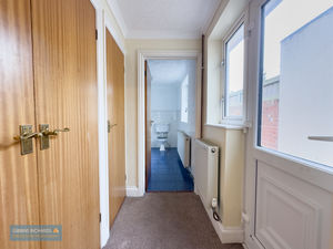 Lobby- click for photo gallery
